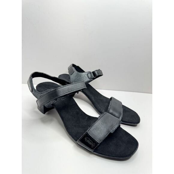 Munro‎ Sandals Womens Size 8.5W Black Leather Denise II Block Heel NEW - Picture 1 of 10